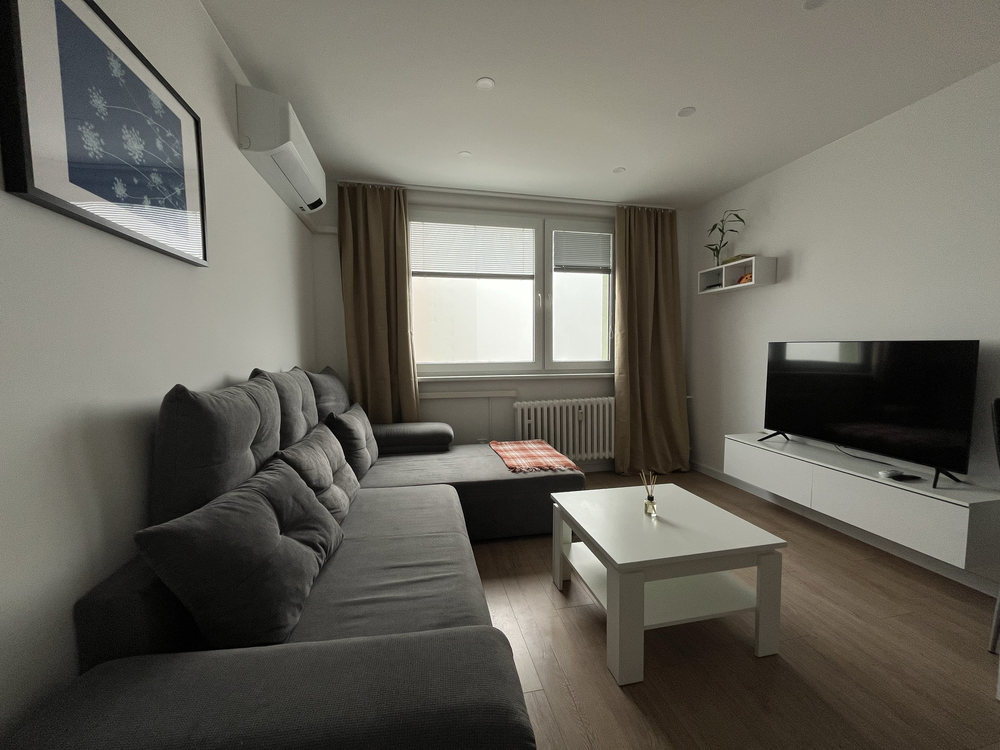 Elegant Escape apartment III - free parking preview