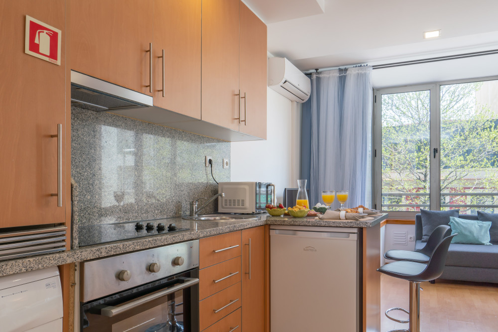 Central Roomy Flat | Terrace preview