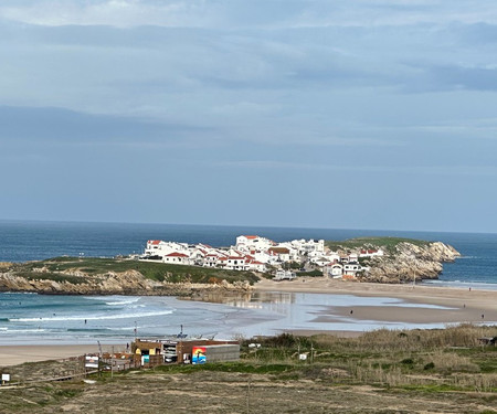 Baleal seafront apartment