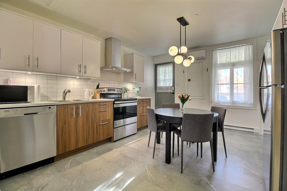 Modern renovated apartment with parking preview
