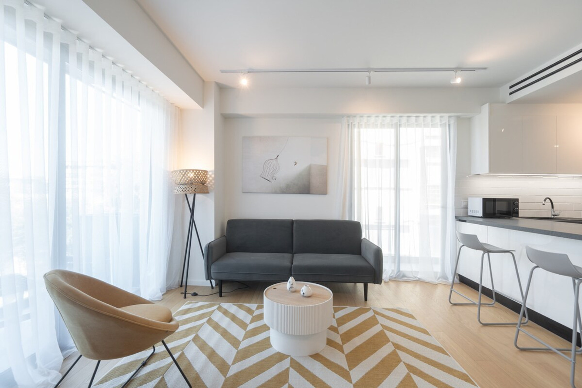 Living room image 1