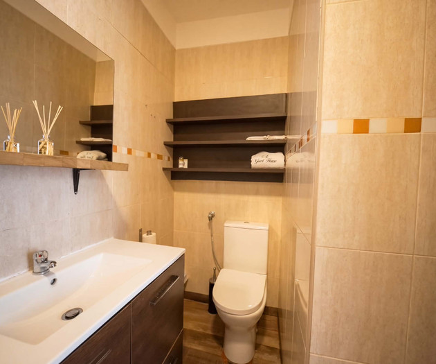 Comfortable and Bright Home Near Queluz Palace