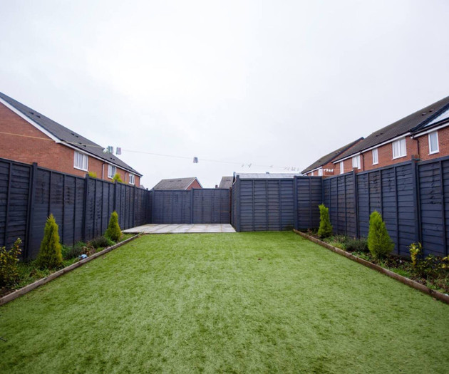 Cozy 3 Bedroom Home | Pet Friendly | Free Street P