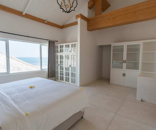 Luxury Ocean Front Private Pool  5 BDR Nalas Villa