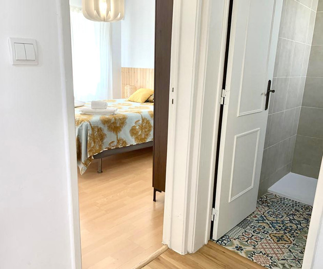 Cozy 1-Bedroom Apartment in Estoril