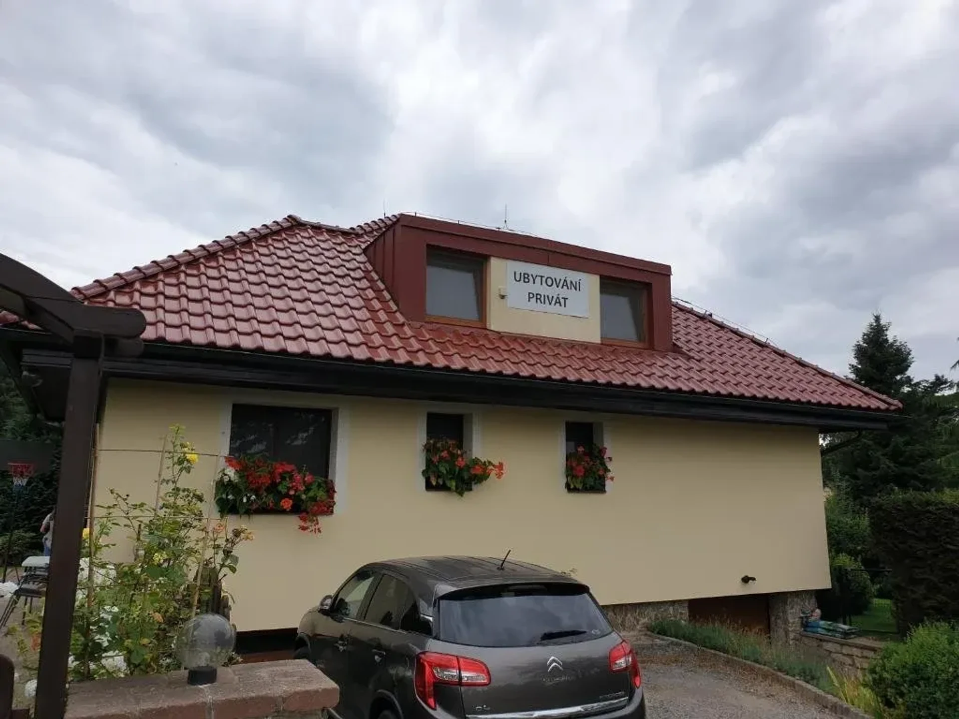 Dům