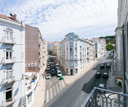 Great Apartment w/ Balcony - Center of Lisbon