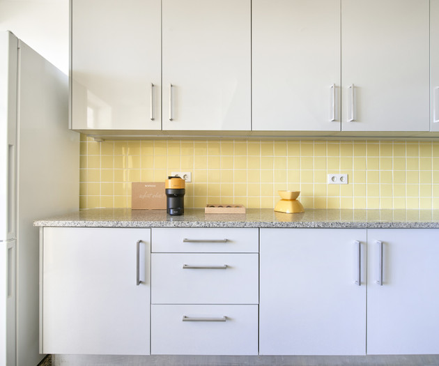 Room 1- Av. Barbosa du Bocage 52 3
