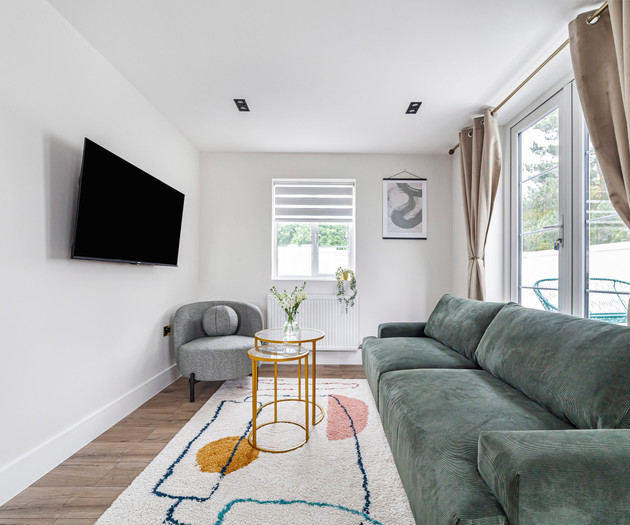 Chic and Classy 2BR Penthouse w/ Parking, 6 Guests