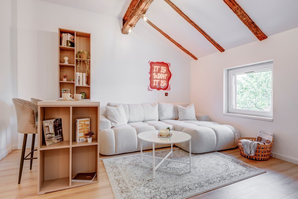 City Gem 1BDRM | 200m Sofia Statue preview