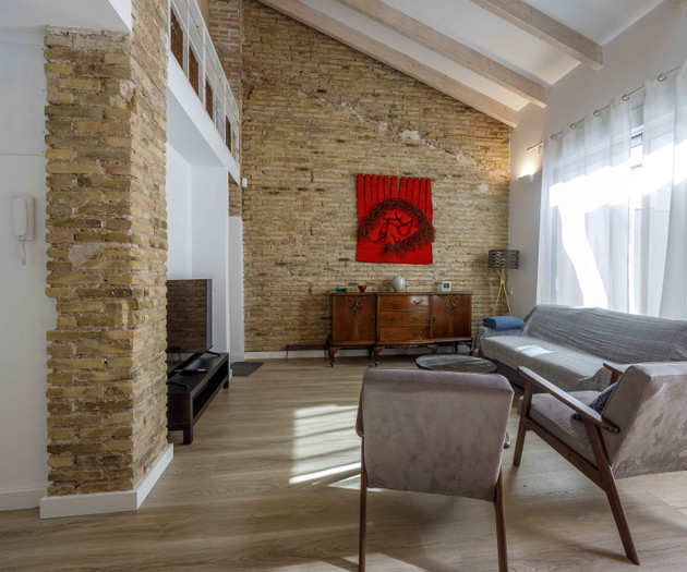 Renovated apartment with terrace and 3 bedroom