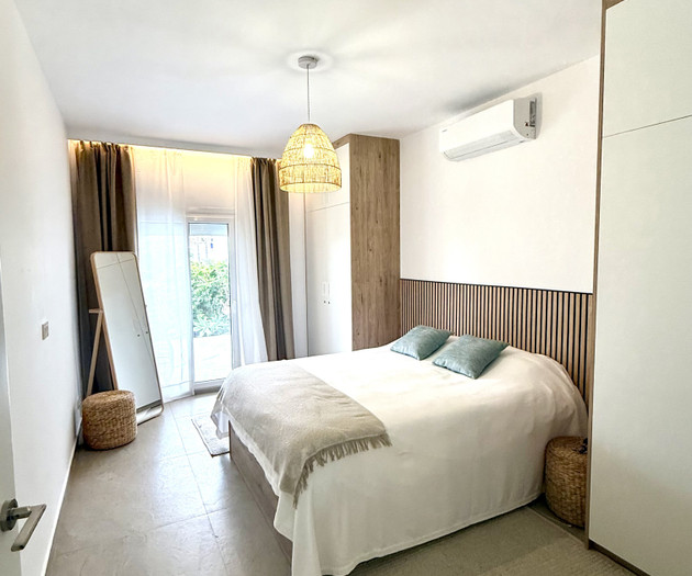 Main bedroom (16 m2) with double bed (160 X 200 cm)