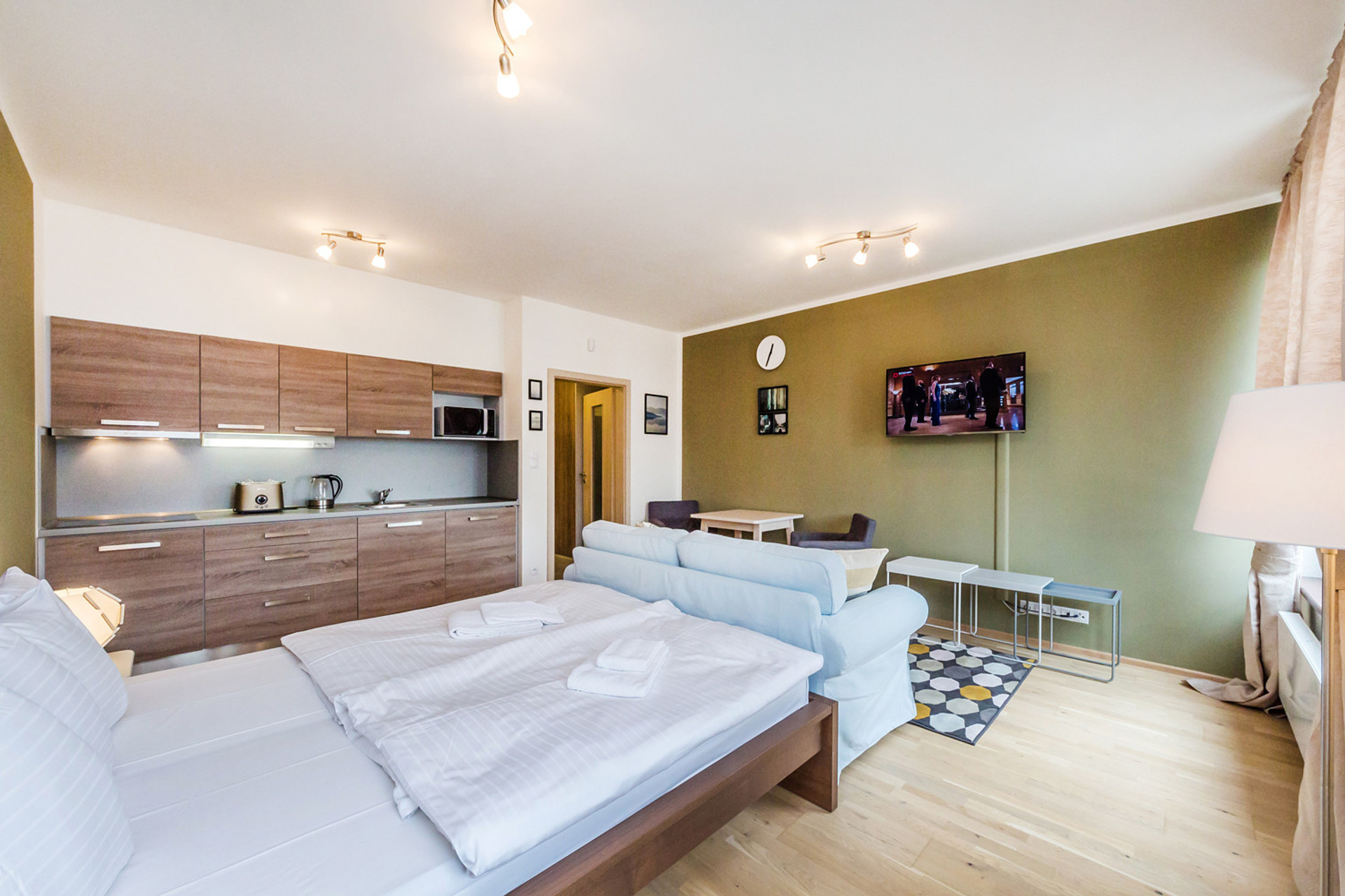 double bed, sofa, WIFI, working and dining area