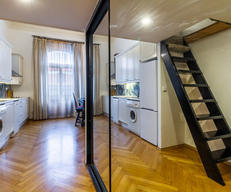 Art noveau flat in the heart of Prague