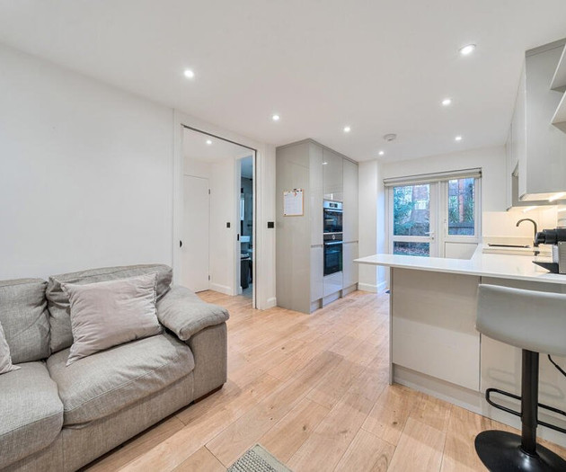 Beautiful 2 bed flat in Central London.