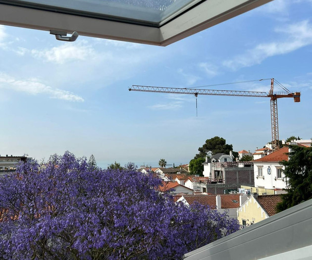 Bright duplex 4-bedroom 5 mins to beach