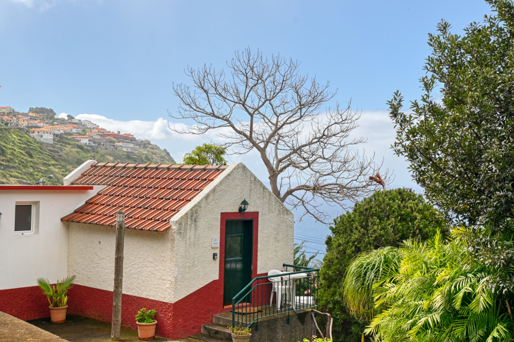 Sunset Studio, a Home in Madeira
