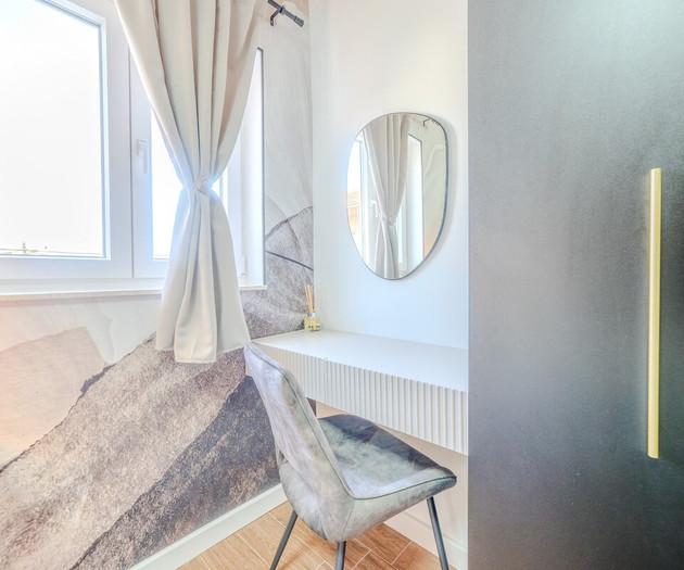A1 luxury apt near beach w. big terrace & sea view