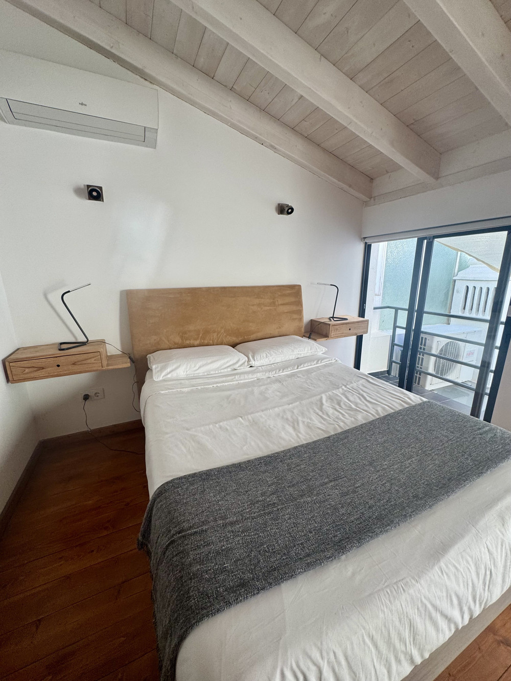 House with Algarve charm and modern design preview