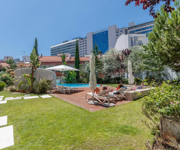 Sottomayor Penthouse in the heart of Lisbon w pool