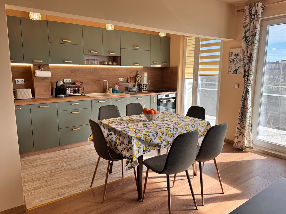 Spacious 3 Bedroom Apartment - Laveli preview