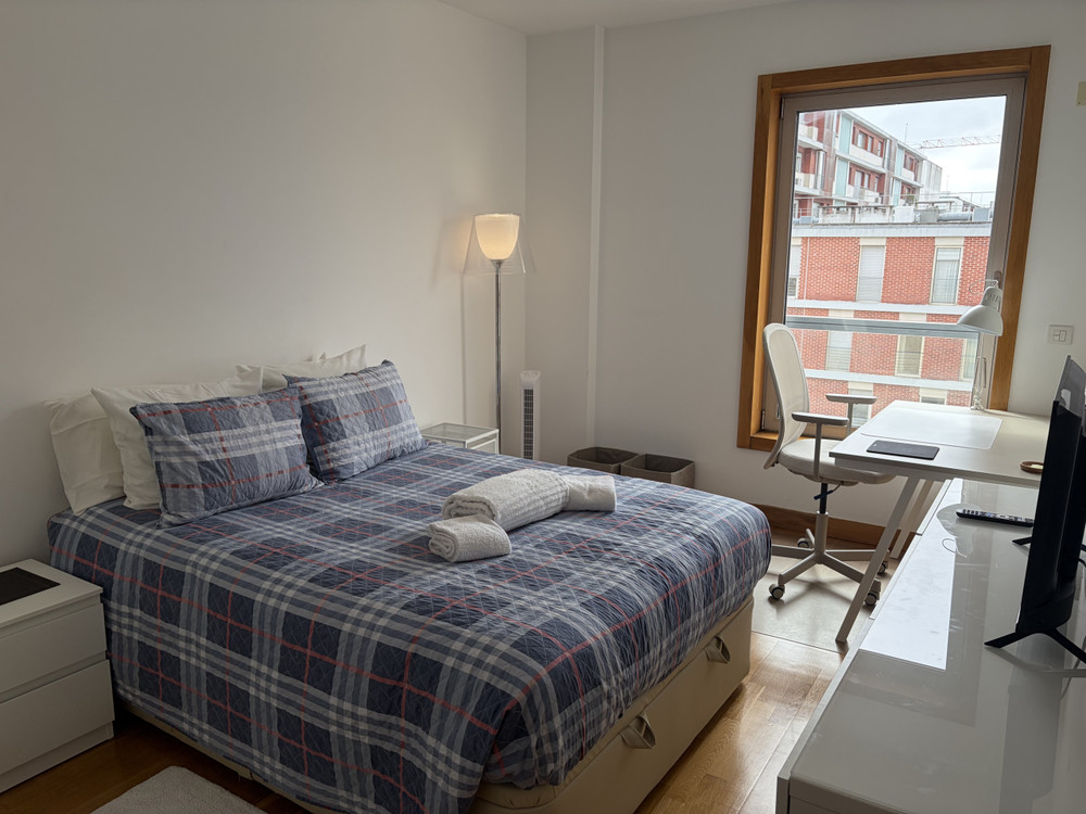 Room in Lisbon - 7 minutes from the airport preview