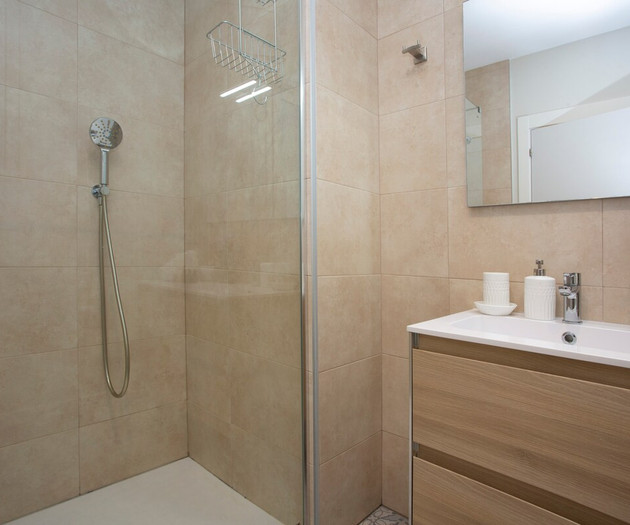 CAD10 - Beautiful 2-Bedroom Penthouse in Ruzafa