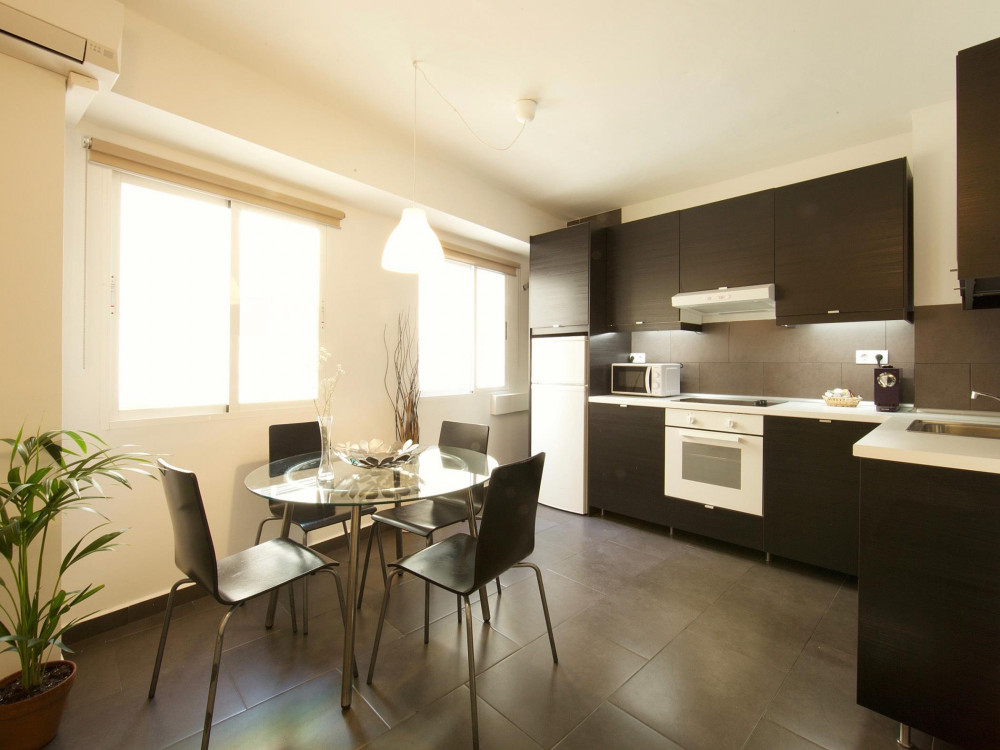 HOMEABOUT CERVANTES APARTMENT 31 (2BR 1BT) preview