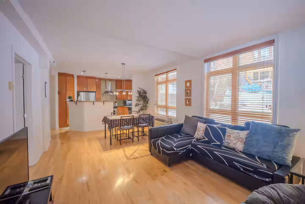 Spendid  & Spacious 2BR Suite + Parking preview
