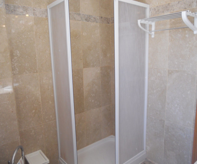 Bathroom shower stall