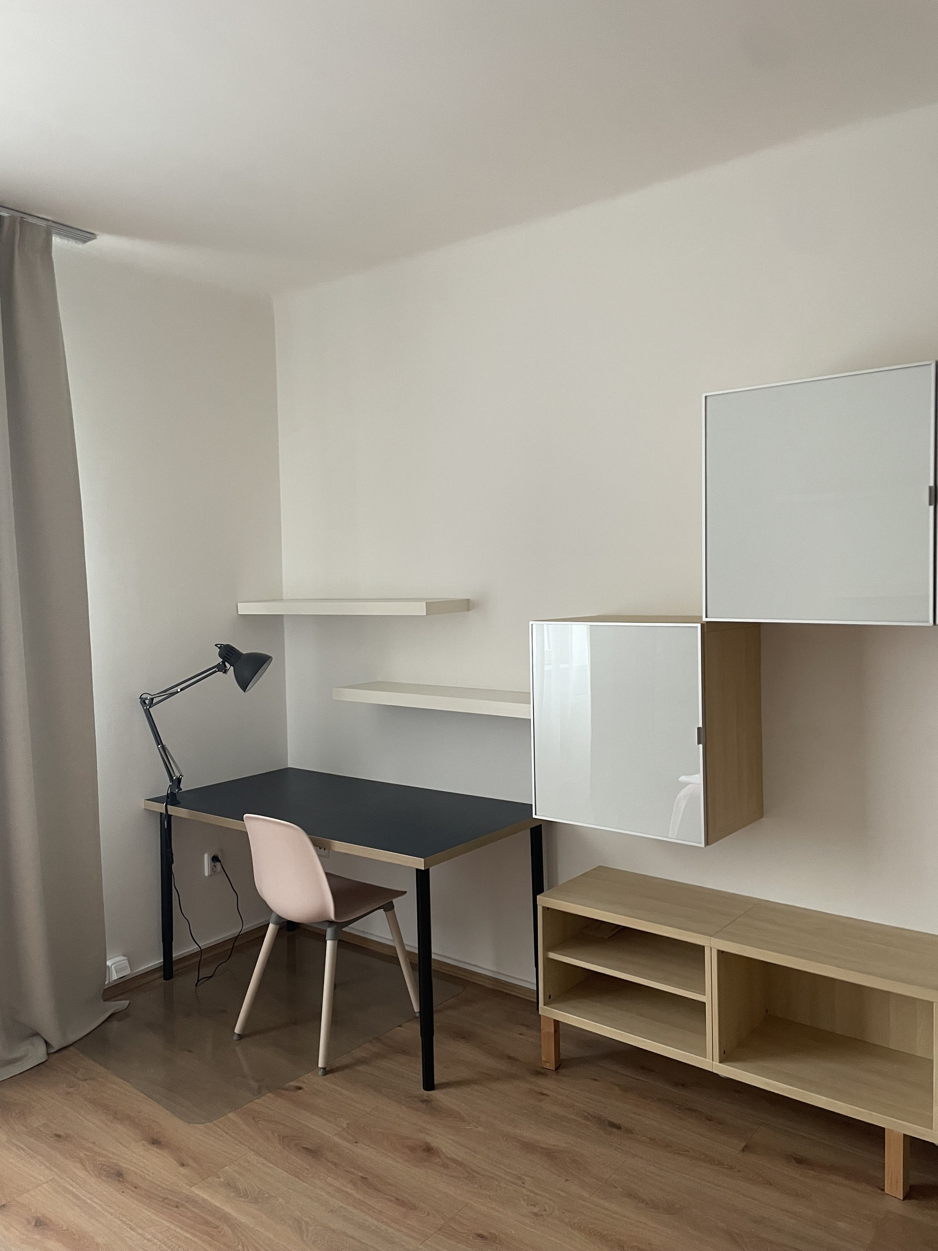 Table desk