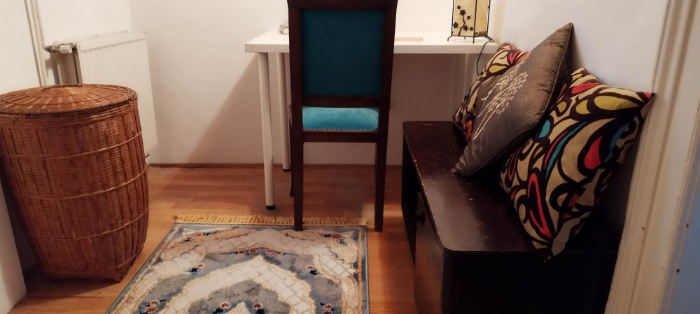 Small room in the center preview
