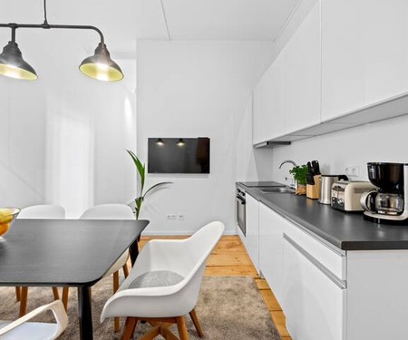 Functional 4-bedroom-apartment in Berlin