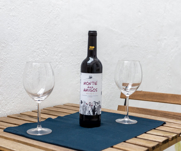 Stylish 2BR Flat in Alfama with Private Patio