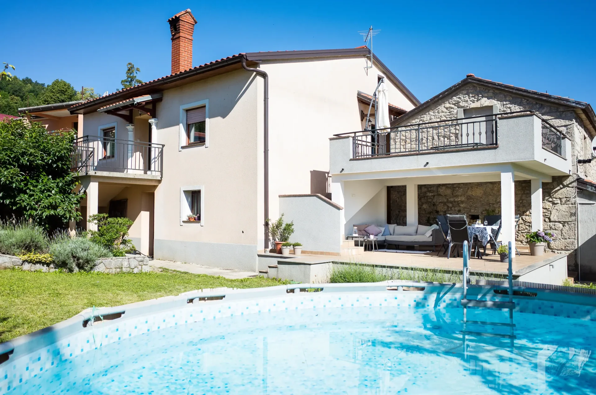 House exterior with swimming pool