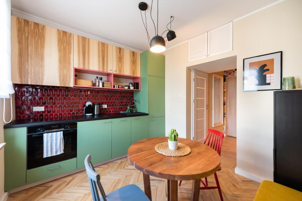ECRU Eclectic City Apartment near Old Town