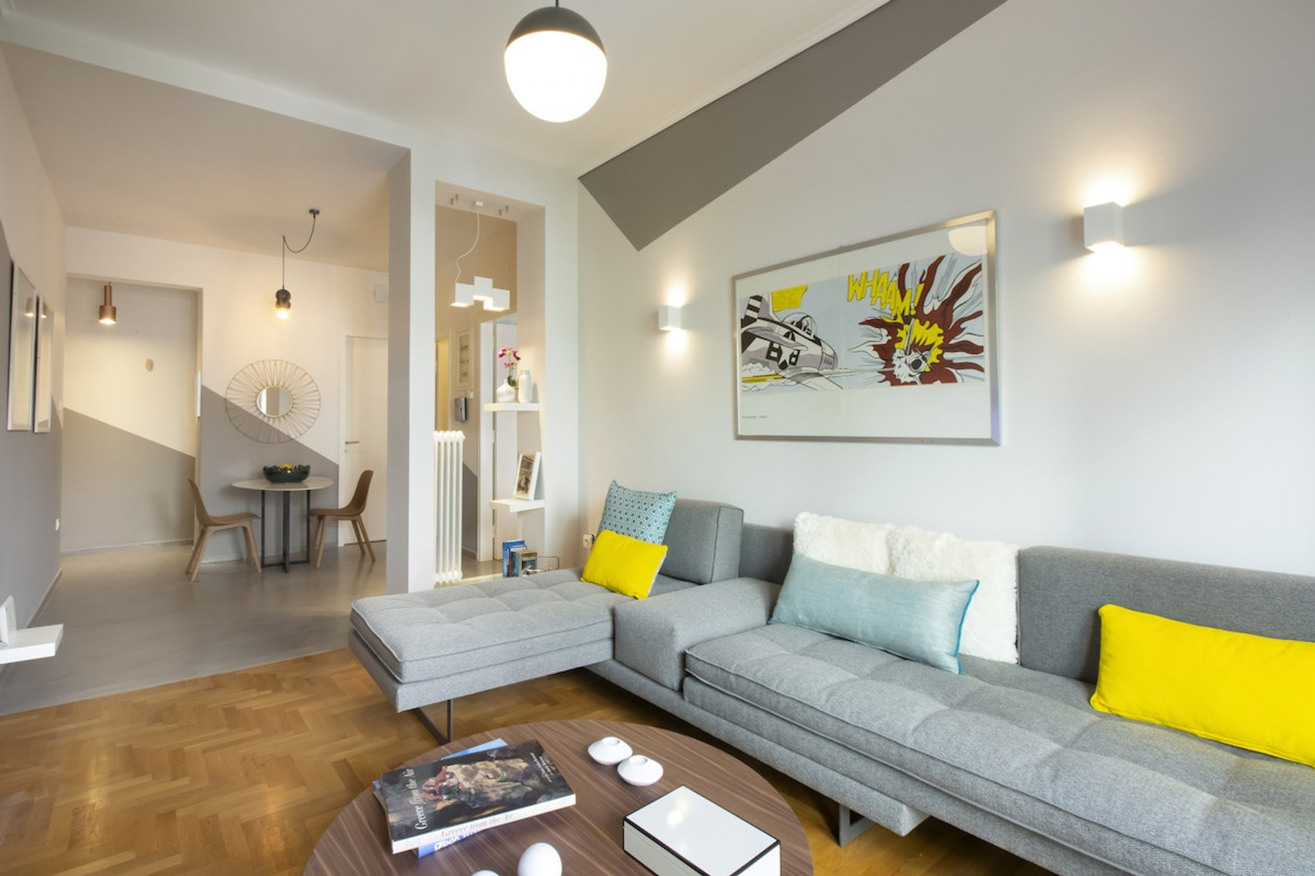 Living room image 2