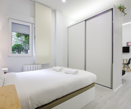 Charming Madrid El Carmen - quiet studio