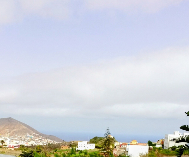 Ruhige Wohnung mit Meer- und Bergblick — San