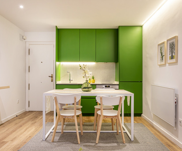 Cute and Bright by El Carmen Square