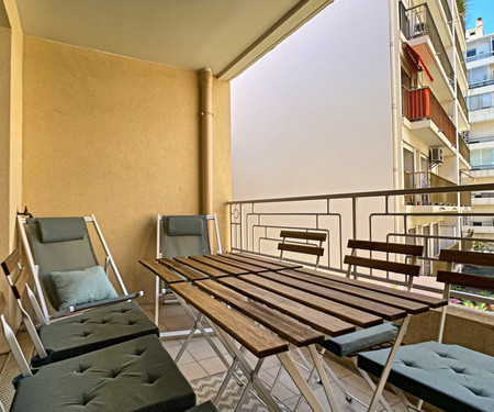 Centre Beau logement T3 6 P Terrasse wifi pkg clim