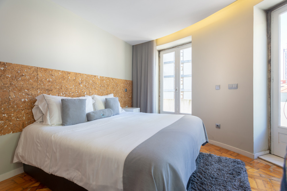 Four Bedroom Apartment near the metro in Porto