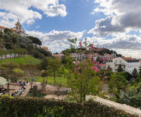 2BDR Charming Apartment in Graça by LovelyStay