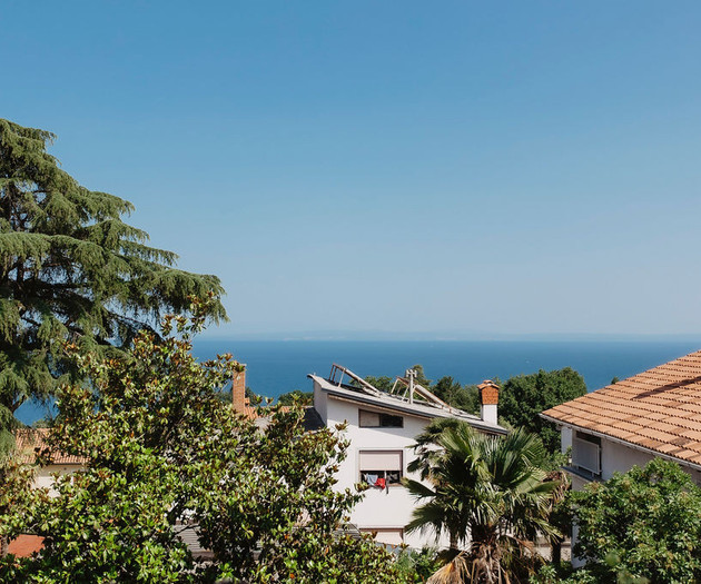 bright flat on Cro coast with terrace