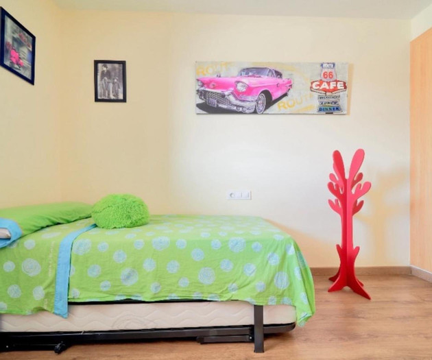 Holidays2Malaga Heroe de Sostoa with pool next to