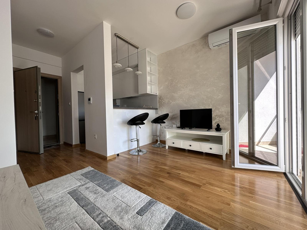 Lux studio apartment in Bečići, Budva preview