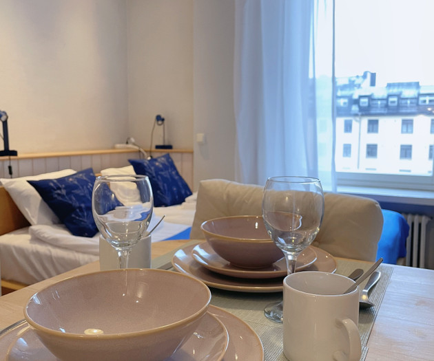Top-Floor Studio - City Center - Fast WiFi