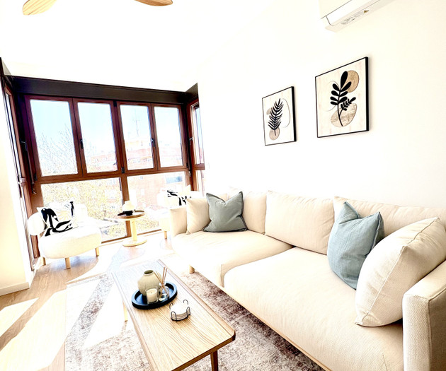 NEW Bright Modern Retreat at Malvarrosa Beach