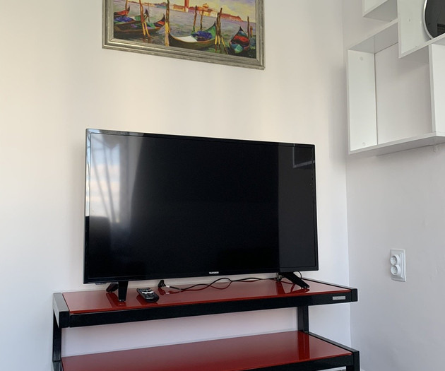Stylish 1BR near Centre