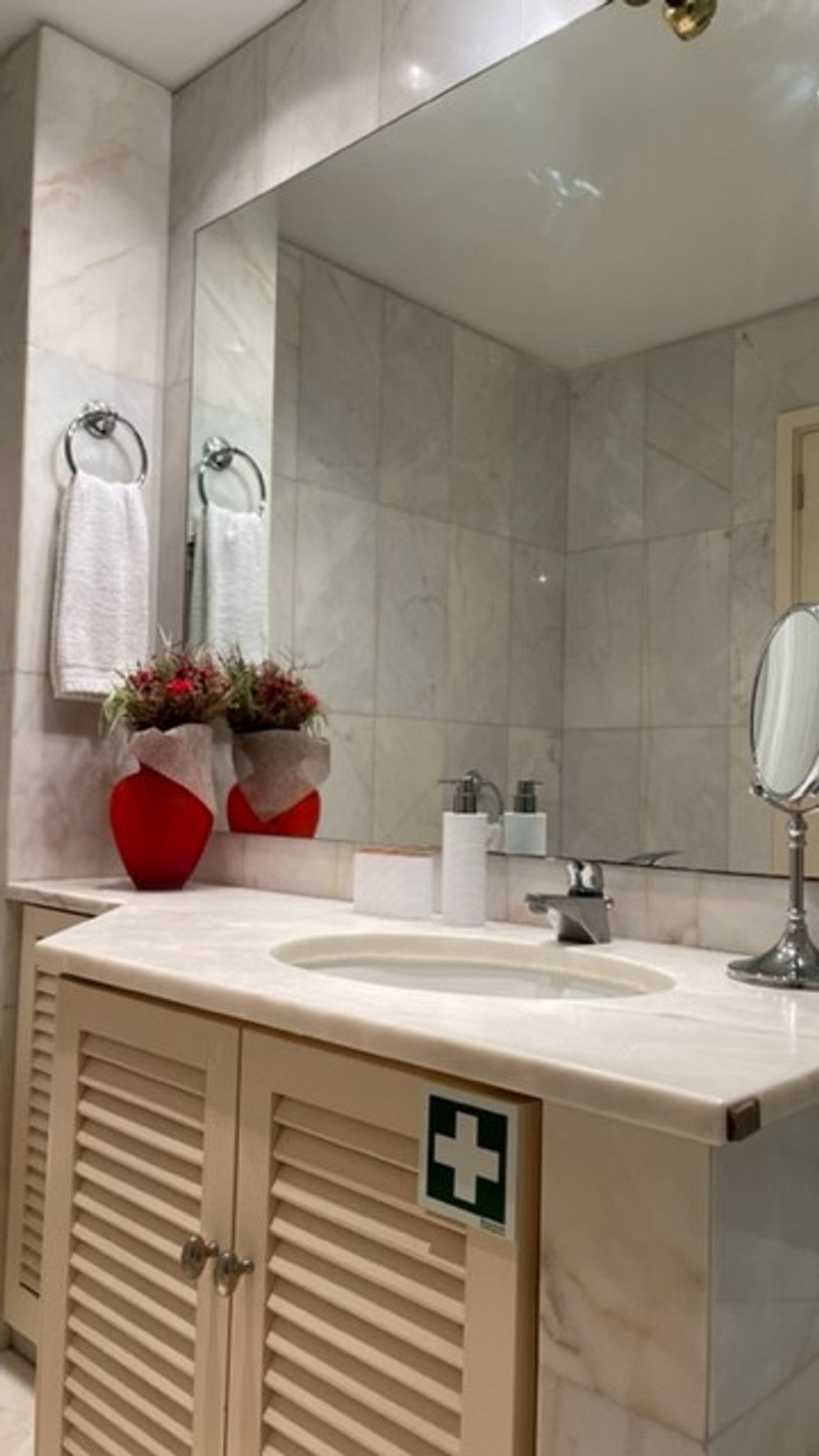 Fully equipped apartment with parking